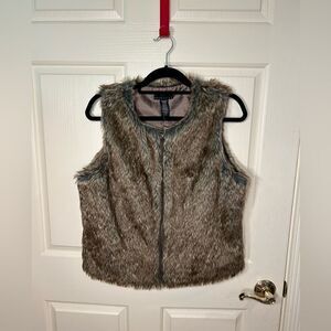 Attention vest